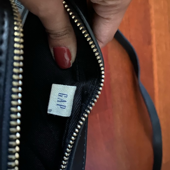 Gap small crossbody bag - Picture 3 of 3